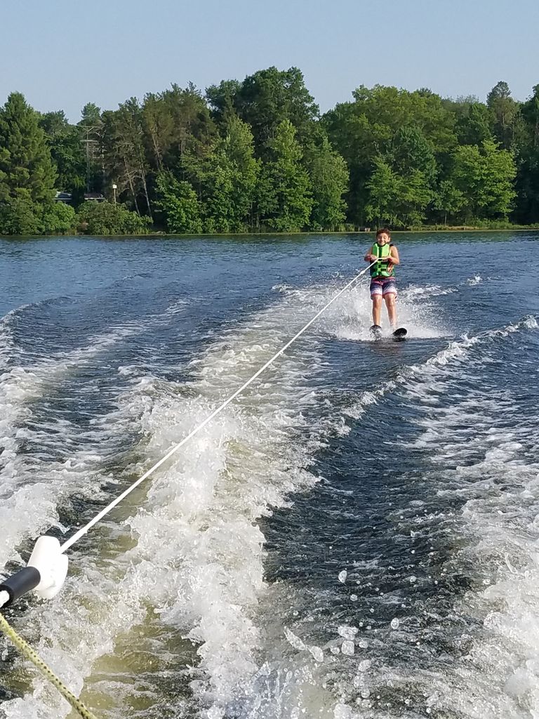 Waterskiing